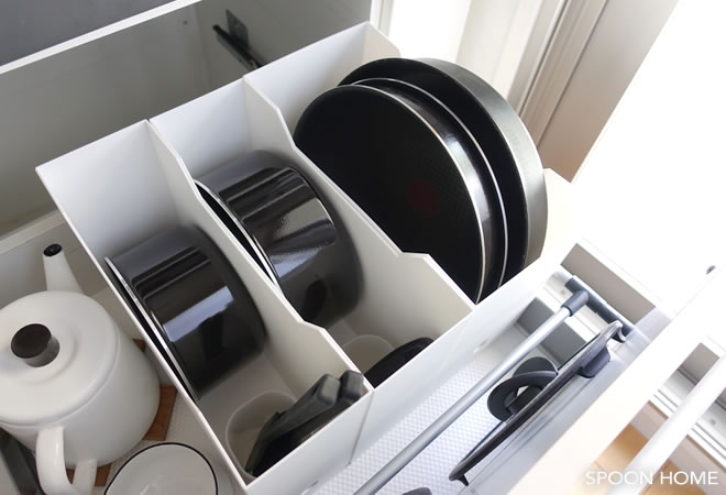 ニトリ A4ファイルケース スタンド の収納アイデア 白色ボックスの活用法 ブログレポート
